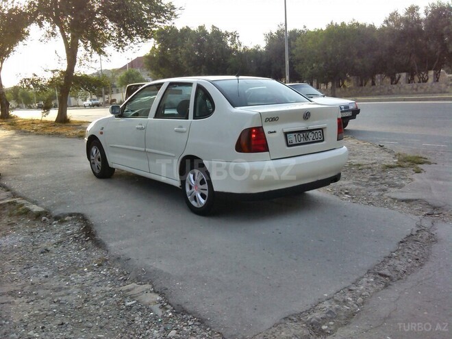 Volkswagen Polo 1997, 300,000 km - 1.6 l - Bakı
