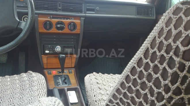 Mercedes 190 1991, 200,002 km - 1.8 l - Bakı