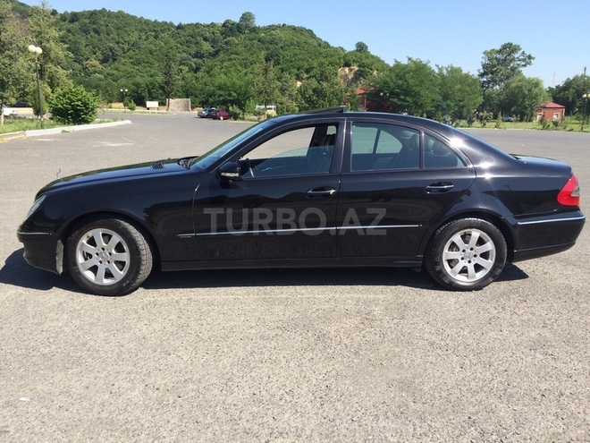 Mercedes E 220 2007, 180,000 km - 2.2 l - Bakı