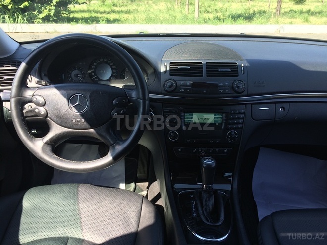 Mercedes E 220 2007, 180,000 km - 2.2 l - Bakı