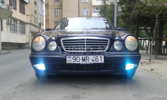 Mercedes E 220 2000, 363,124 km - 2.2 l - Bakı
