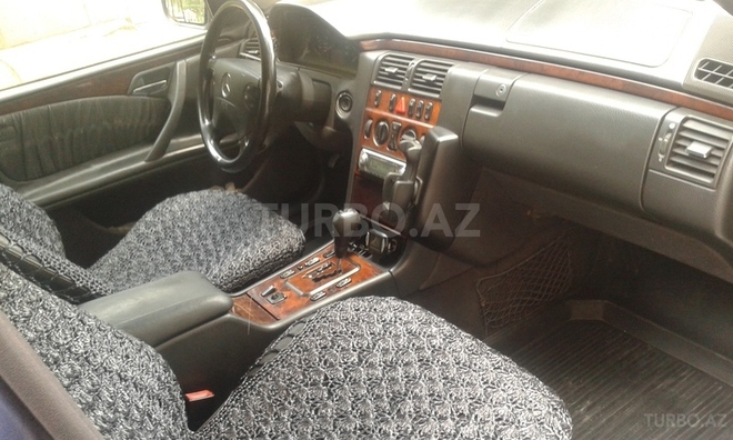 Mercedes E 220 2000, 363,124 km - 2.2 l - Bakı