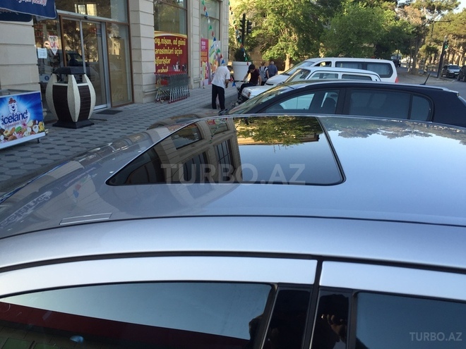 Mercedes E 320 2004, 206,000 km - 3.2 l - Bakı