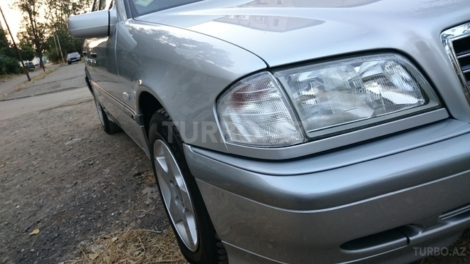 Mercedes C 220 1999, 134,850 km - 2.2 л - Bakı