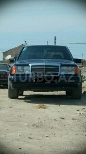 Mercedes E 220 1992, 30,000 km - 2.2 l - Bakı