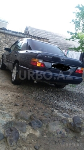 Mercedes E 220 1992, 30,000 km - 2.2 l - Bakı