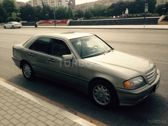Mercedes C 230 1999, 170,000 km - 2.3 l - Bakı