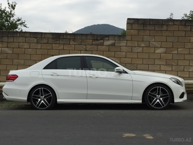 Mercedes E 250 2013, 41,000 km - 2.0 l - Bakı