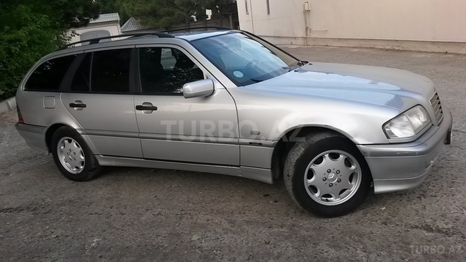 Mercedes C 220 1998, 228,000 km - 2.2 l - Bakı