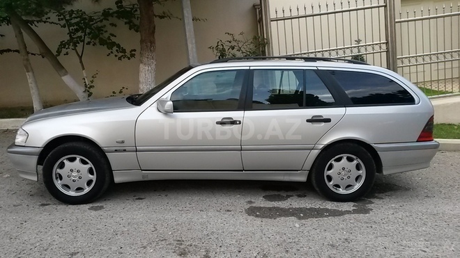 Mercedes C 220 1998, 228,000 km - 2.2 l - Bakı