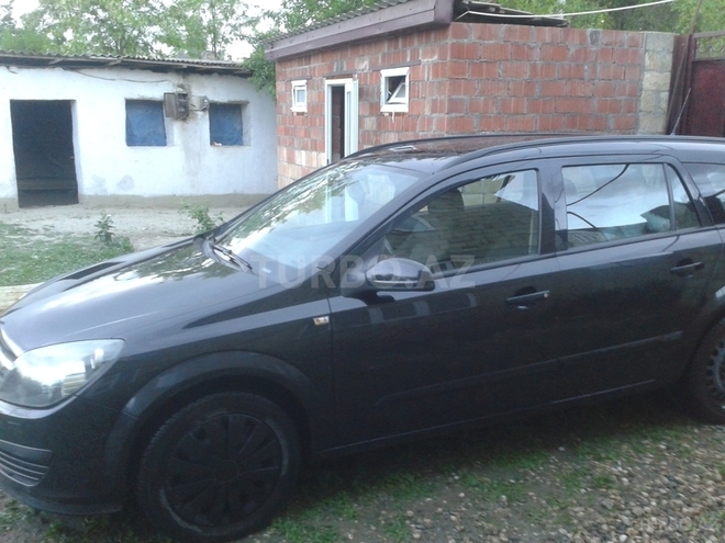 Opel Astra 2006, 200,000 km - 1.9 l - Bakı