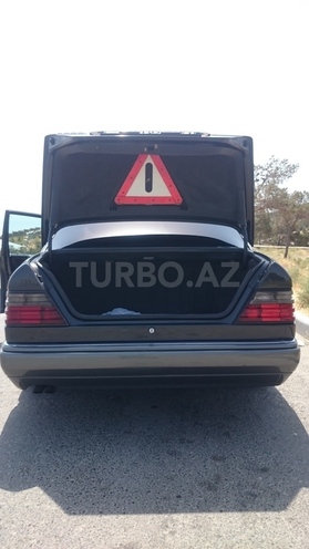 Mercedes E 280 1995, 250,000 km - 2.8 л - Bakı