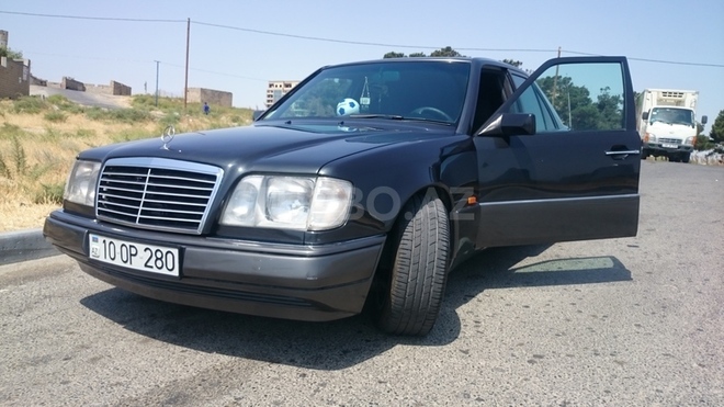 Mercedes E 280 1995, 250,000 km - 2.8 л - Bakı
