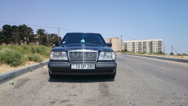 Mercedes E 280 1995, 250,000 km - 2.8 л - Bakı