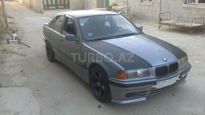 BMW 318 1991, 250,000 km - 1.8 л - Bakı