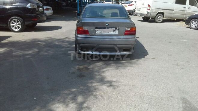 BMW 318 1991, 250,000 km - 1.8 л - Bakı