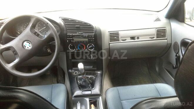 BMW 318 1991, 250,000 km - 1.8 л - Bakı