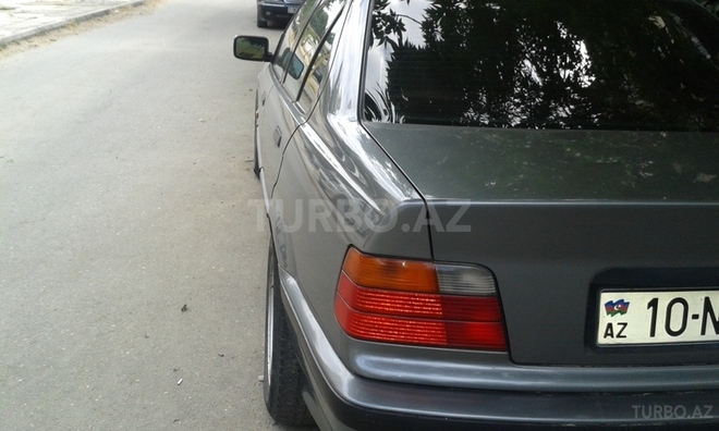 BMW 320 1993, 320,000 km - 2.0 л - Bakı