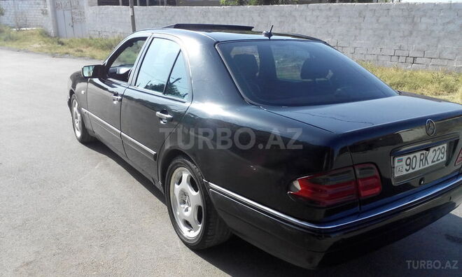 Mercedes E 280 1997, 313,500 km - 2.8 l - Bakı