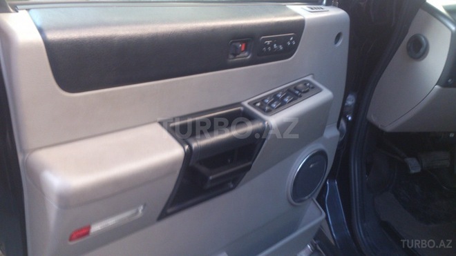 Hummer H2 2006, 60,000 km - 6.2 l - Bakı