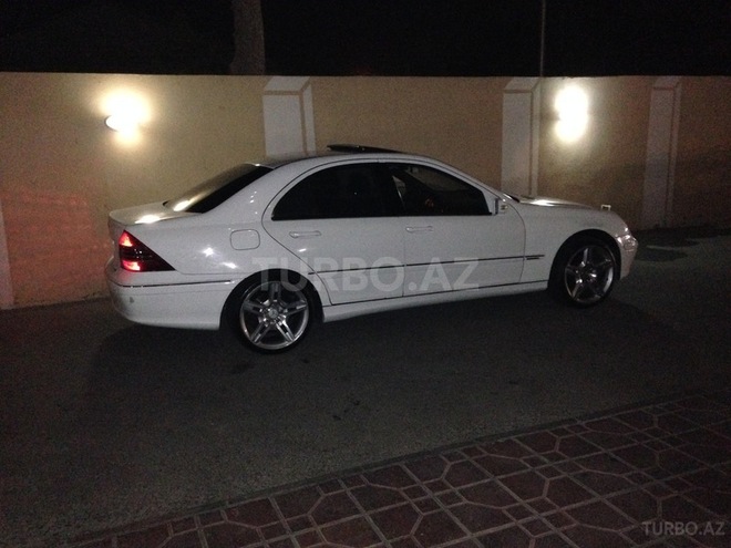 Mercedes C 320 2001, 185,475 km - 3.2 l - Bakı