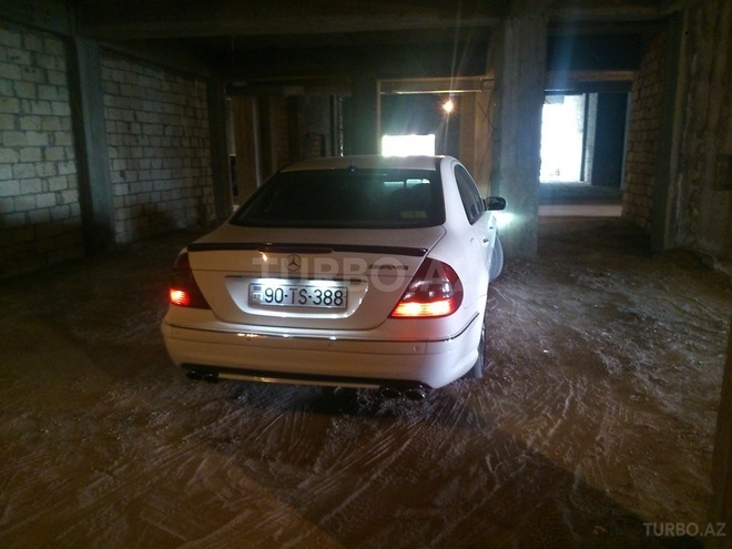 Mercedes E 200 2006, 217,000 km - 0.2 l - Bakı