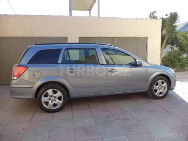 Opel Astra 2005, 114,000 km - 1.6 л - Bakı