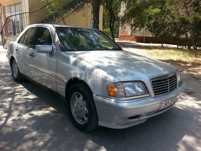 Mercedes C 230 1999, 213,000 km - 2.3 л - Bakı