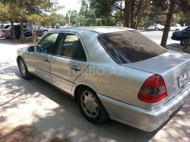 Mercedes C 230 1999, 213,000 km - 2.3 л - Bakı
