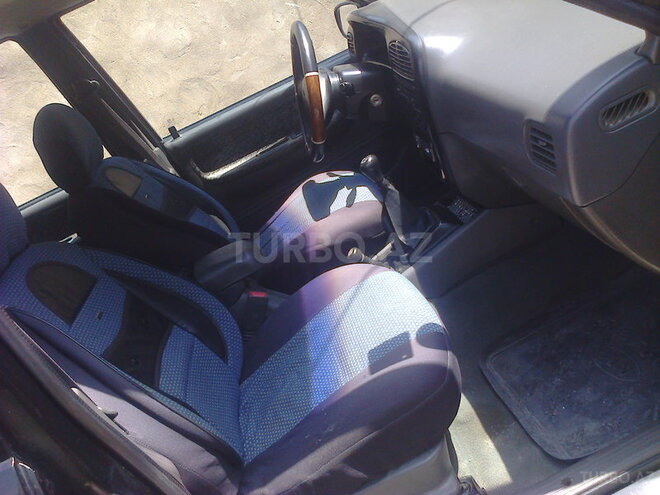 Kia Sportage 2000, 305,303 km - 2.0 l - Bakı