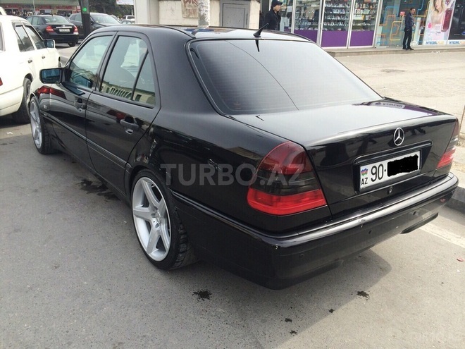 Mercedes C 200 2000, 190,000 km - 0.2 л - Bakı