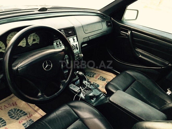 Mercedes C 200 2000, 190,000 km - 0.2 л - Bakı
