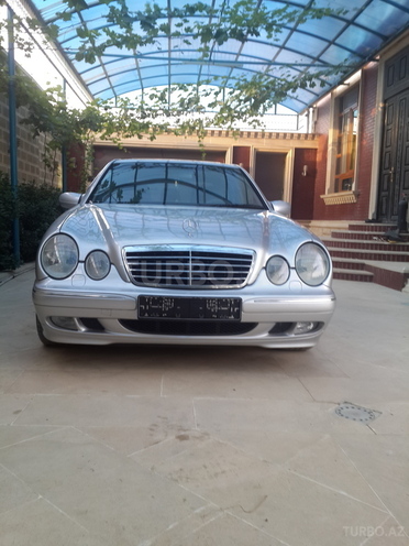 Mercedes E 240 2001, 282,000 km - 2.6 l - Bakı