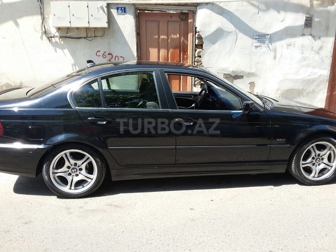 BMW 320 2001, 180,000 km - 2.2 l - Bakı