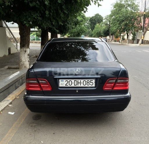 Mercedes E 230 1996, 259,000 km - 2.3 л - Bakı