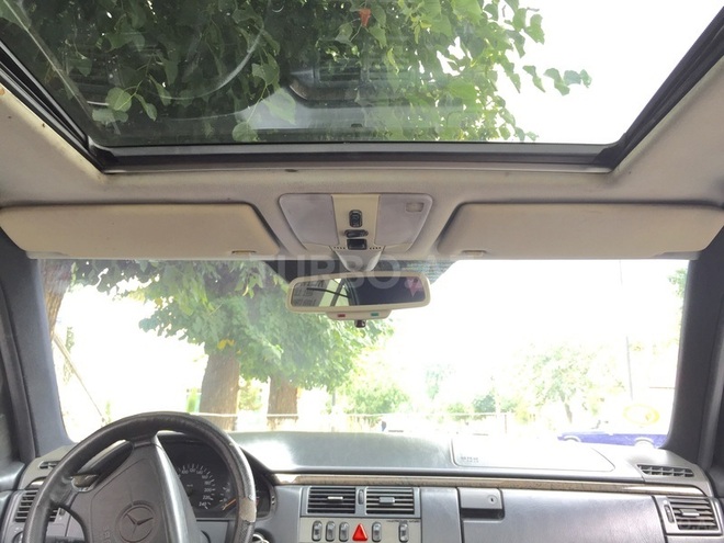 Mercedes E 230 1996, 259,000 km - 2.3 л - Bakı