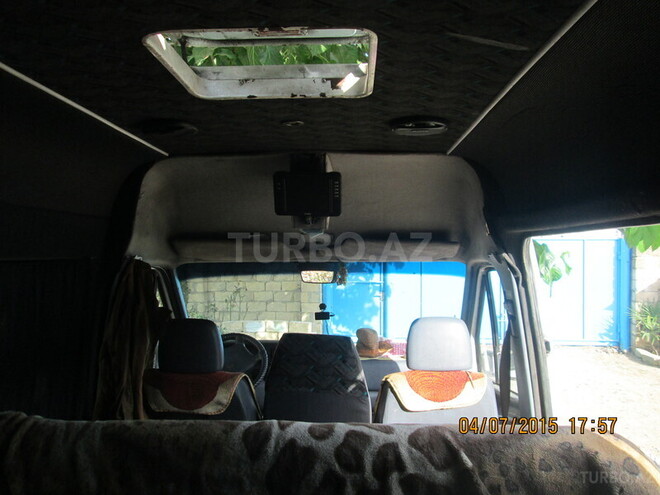 Mercedes Sprinter 413 1998, 135,000 km - 2.9 l - Bakı