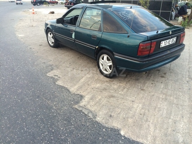 Opel Vectra 1995, 320,000 km - 1.8 l - Bakı