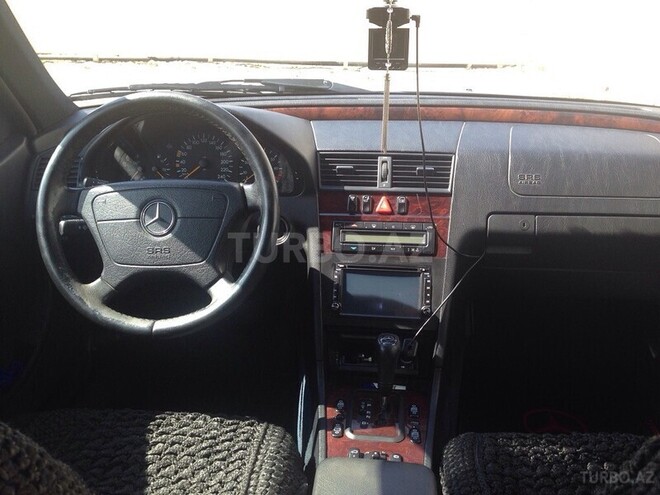 Mercedes C 200 2000, 131,000 km - 2.0 l - Bakı