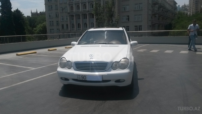 Mercedes C 240 2001, 159,500 km - 2.4 l - Bakı