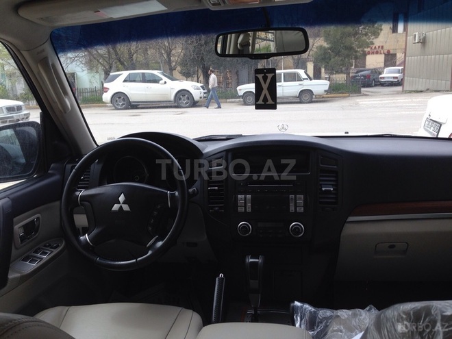 Mitsubishi Pajero 2008, 90,460 km - 3.0 l - Bakı