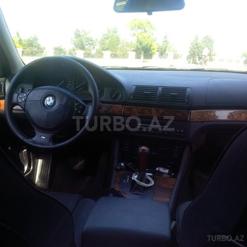 BMW 528 1997, 268,000 km - 2.8 l - Bakı