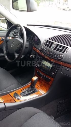 Mercedes E 240 2002, 158,000 km - 2.6 l - Bakı