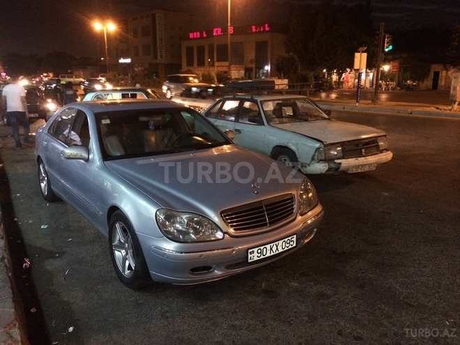 Mercedes S 320 2000, 225,000 km - 3.2 l - Bakı