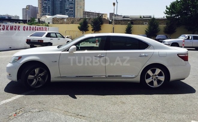 Lexus LS 460 2007, 128,000 km - 4.6 л - Bakı