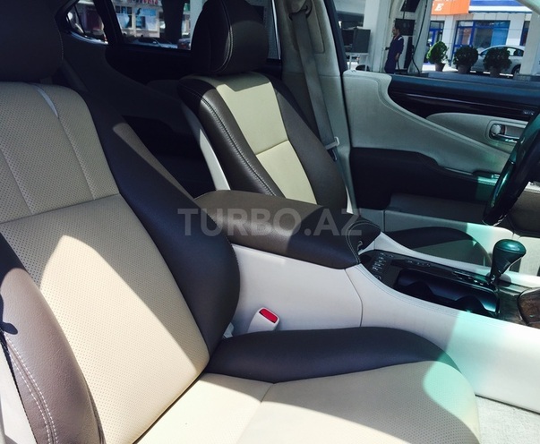 Lexus LS 460 2007, 128,000 km - 4.6 л - Bakı