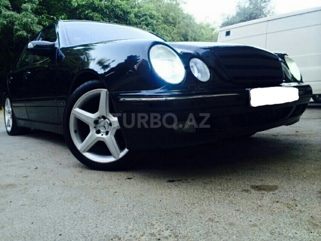Mercedes E 240 2000, 287,000 km - 2.6 l - Bakı