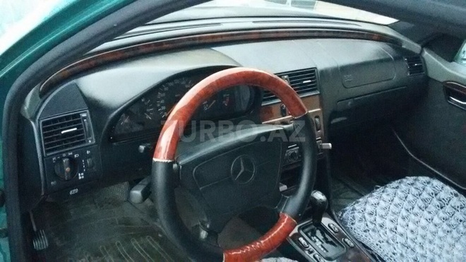 Mercedes C 230 1996, 285,000 km - 2.3 л - Bakı