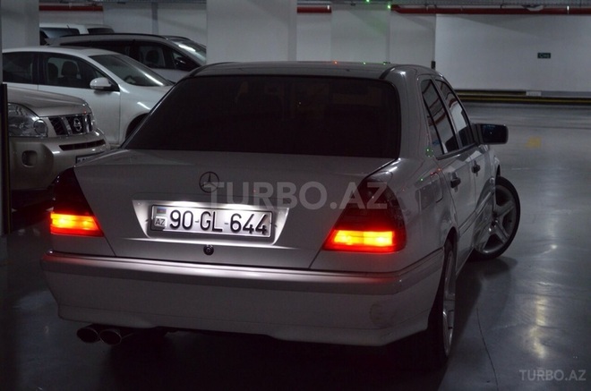 Mercedes C 200 1997, 176,000 km - 2.0 l - Bakı