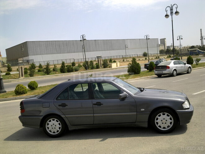 Mercedes C 220 1998, 245,500 km - 2.2 l - Bakı